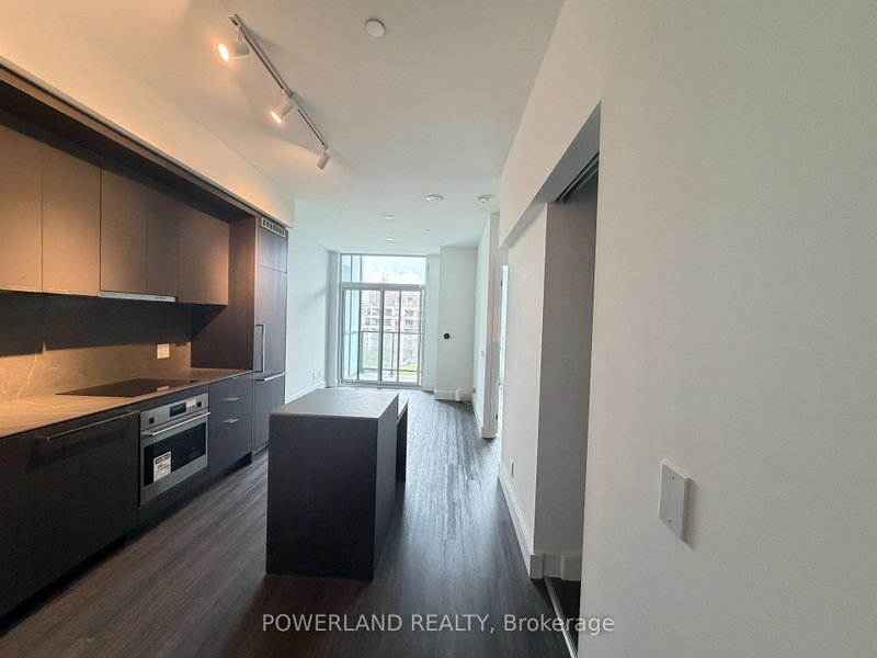 707 - 6 Greenbriar Road