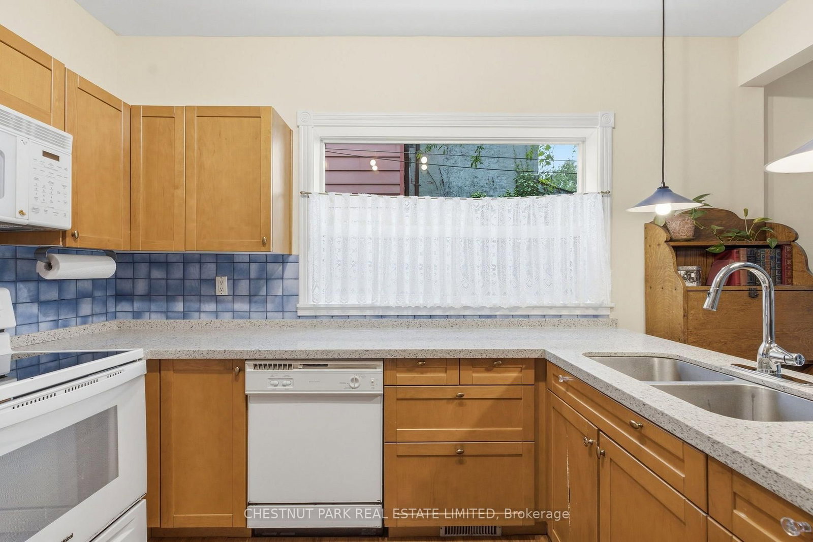 365 Shaw Street • Toronto, ON photo 11
