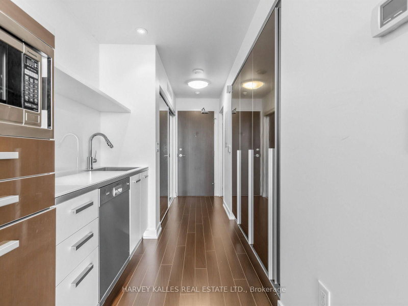 3002 - 38 Dan Leckie Way