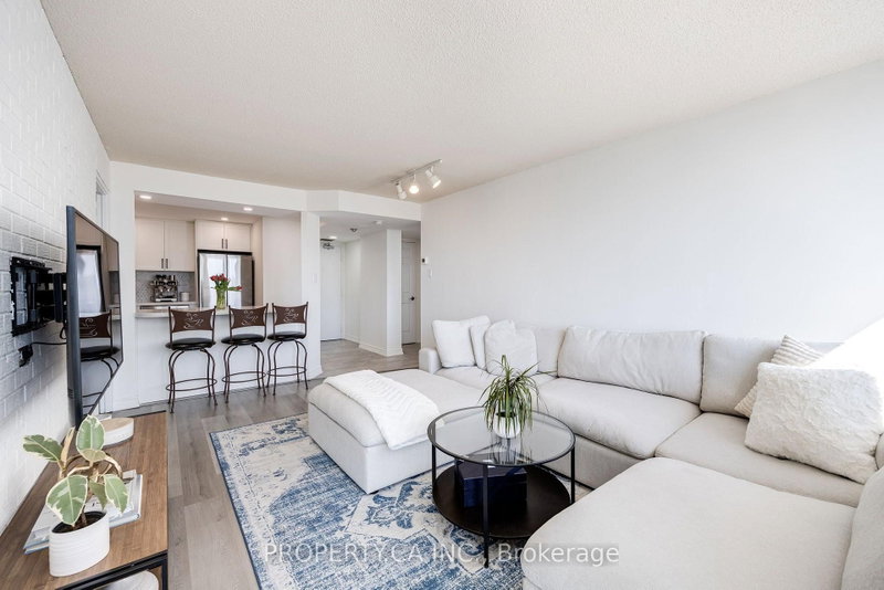 813 - 705 King Street W
