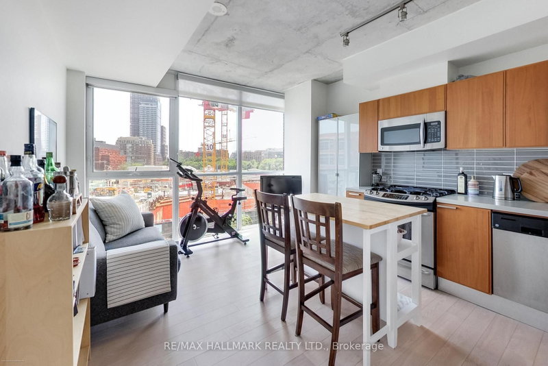 317 - 318 King Street E
