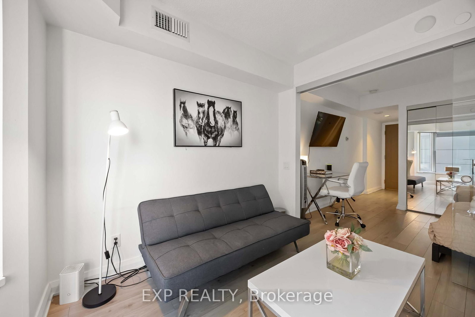 155 Yorkville Avenue • #1106 • Toronto, ON photo 18