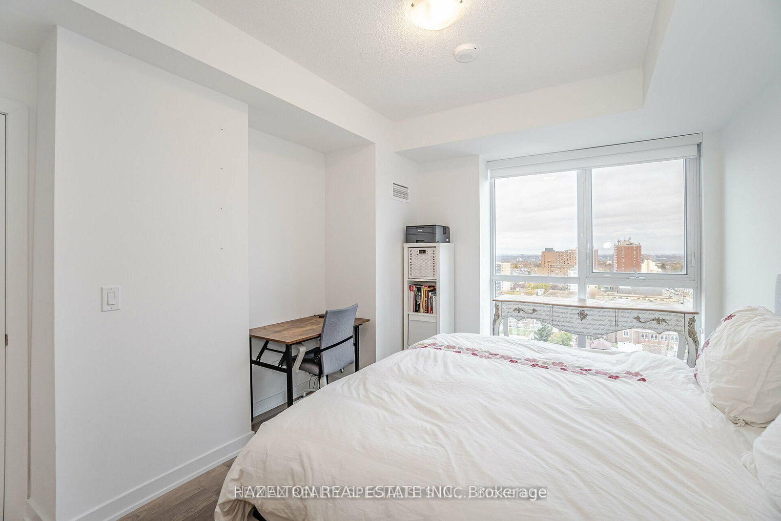 1603 Eglinton Avenue W • #1304 • Toronto, ON photo 8