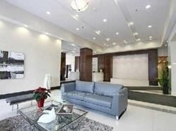 810 - 19 Grand Trunk Crescent