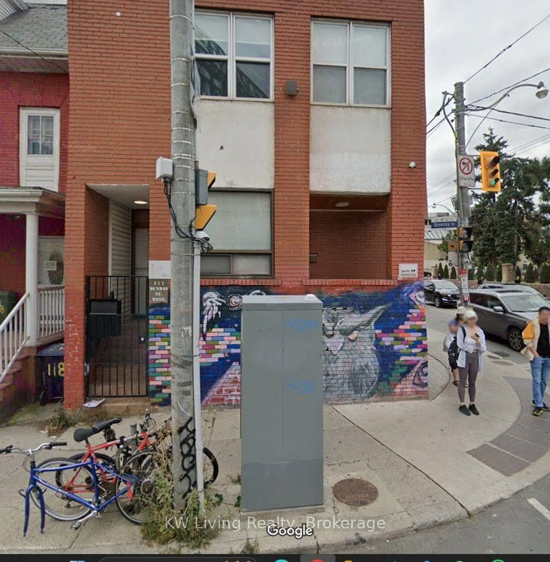 3rd Floor - 377 Dundas Street W