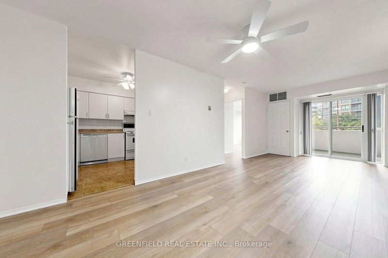 205 - 897 Sheppard Avenue W