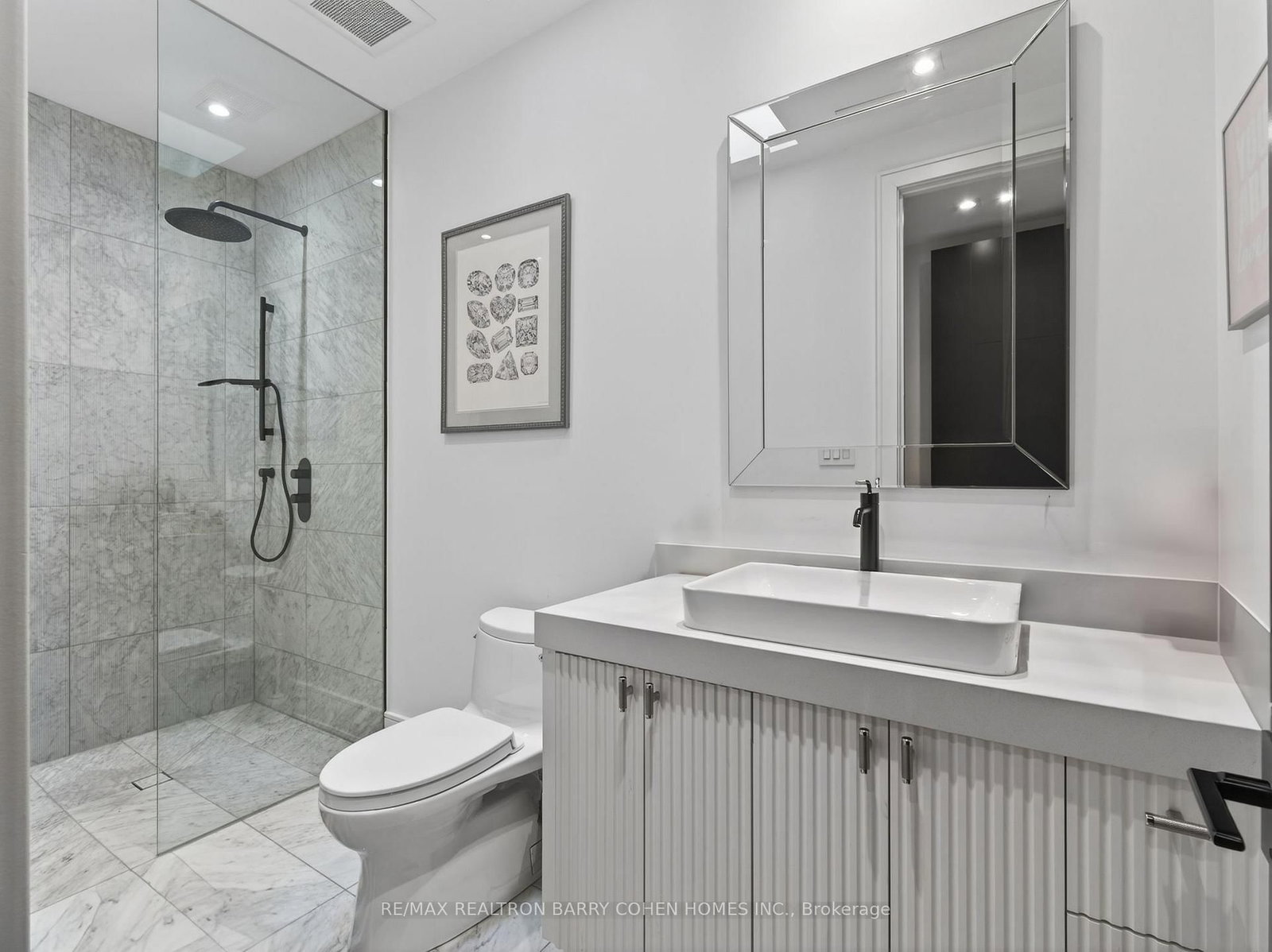 4 Forest Wood • Toronto, ON photo 21