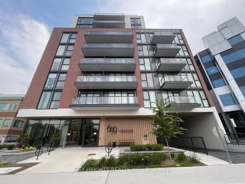325 - 699 Sheppard Avenue E