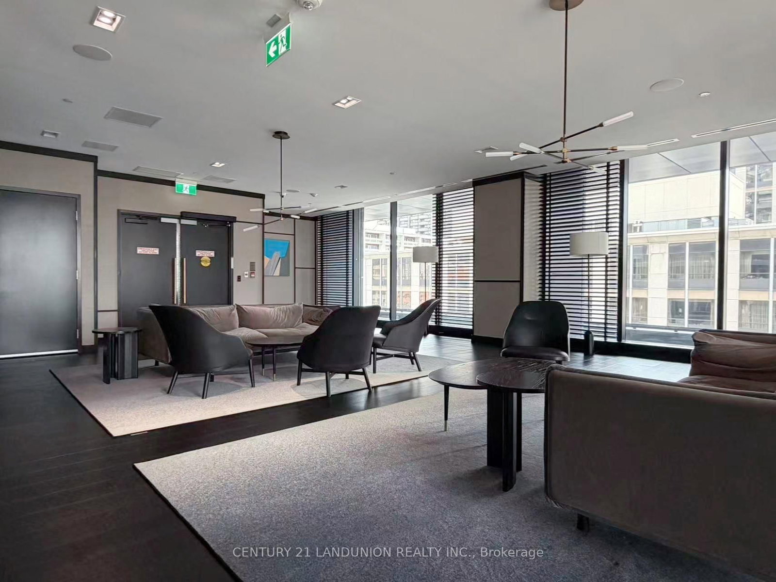 18 Maitland Terrace • #1808 • Toronto, ON photo 32