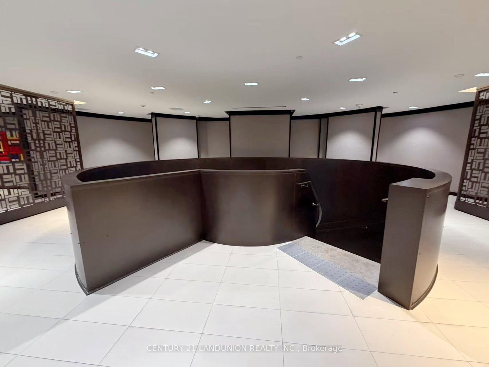 18 Maitland Terrace • #1808 • Toronto, ON photo 33