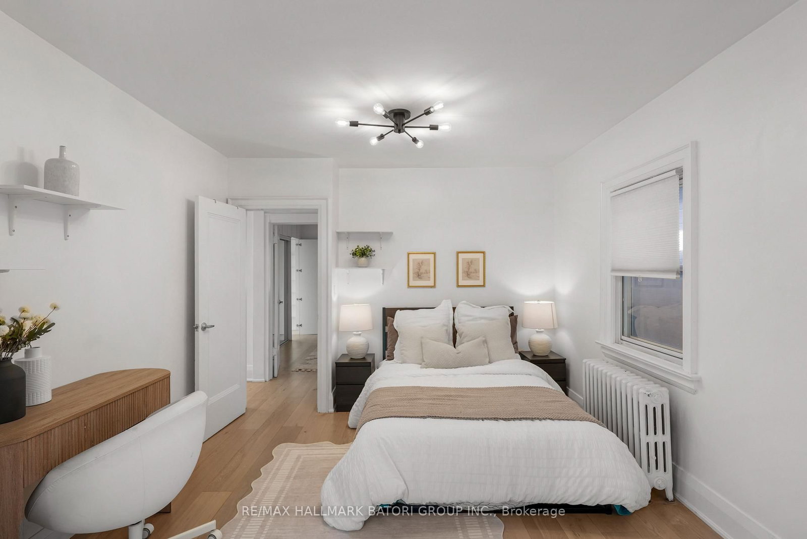 555 Castlefield Avenue • Toronto, ON photo 21