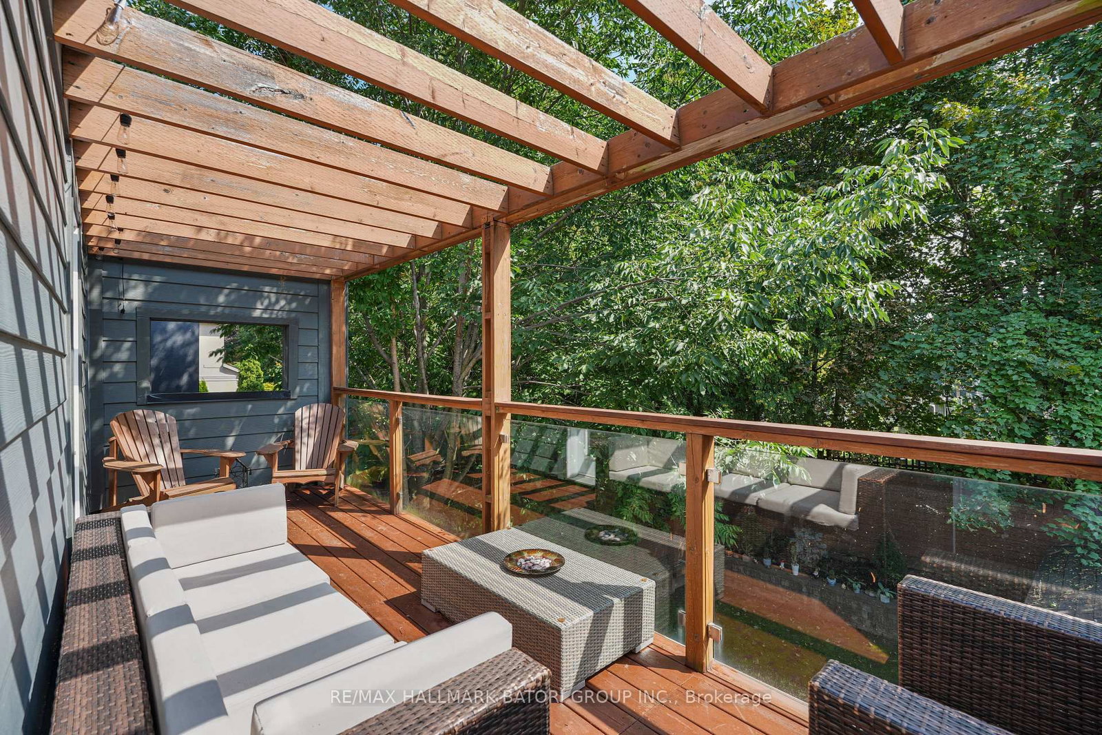 555 Castlefield Avenue • Toronto, ON photo 23