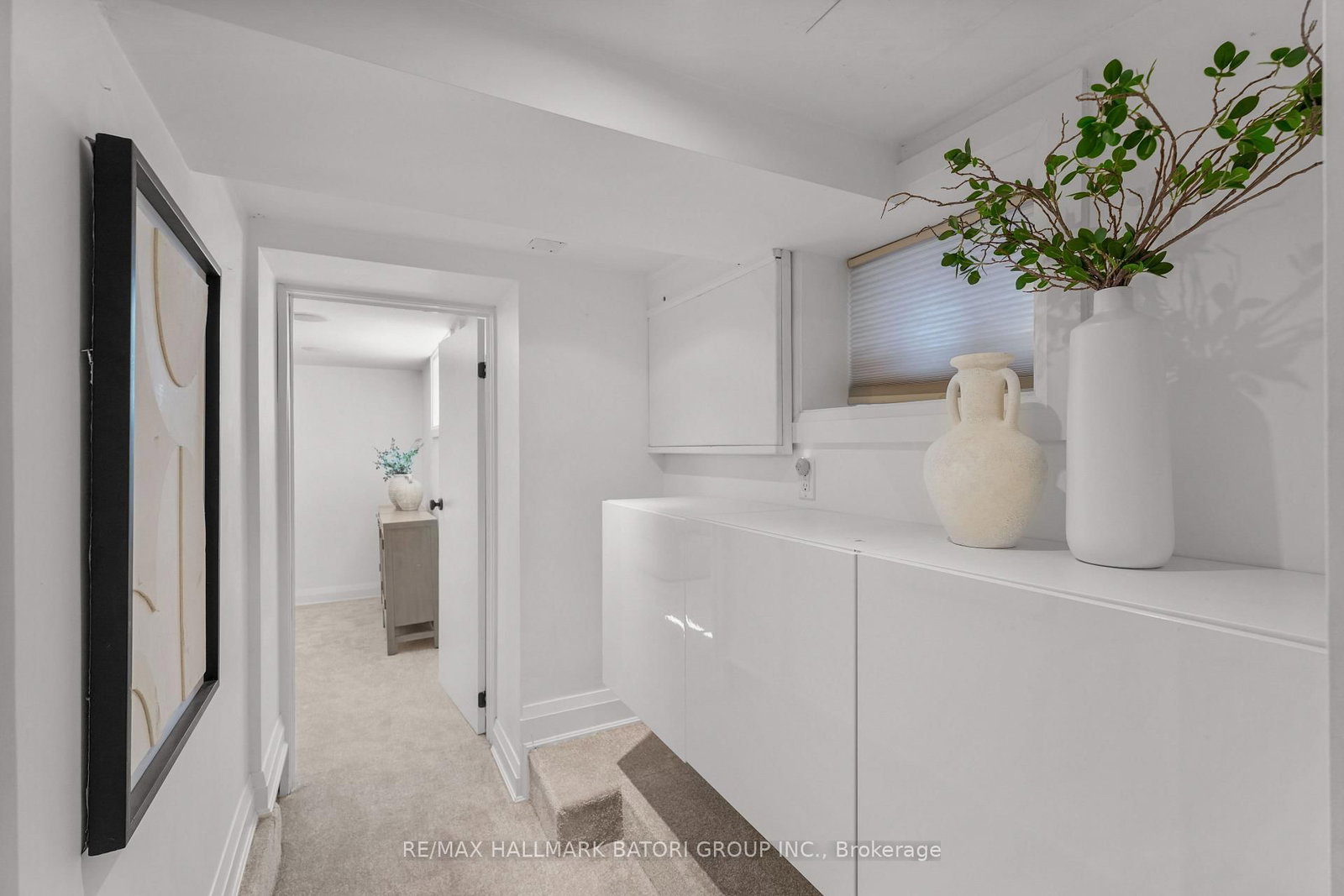 555 Castlefield Avenue • Toronto, ON photo 27
