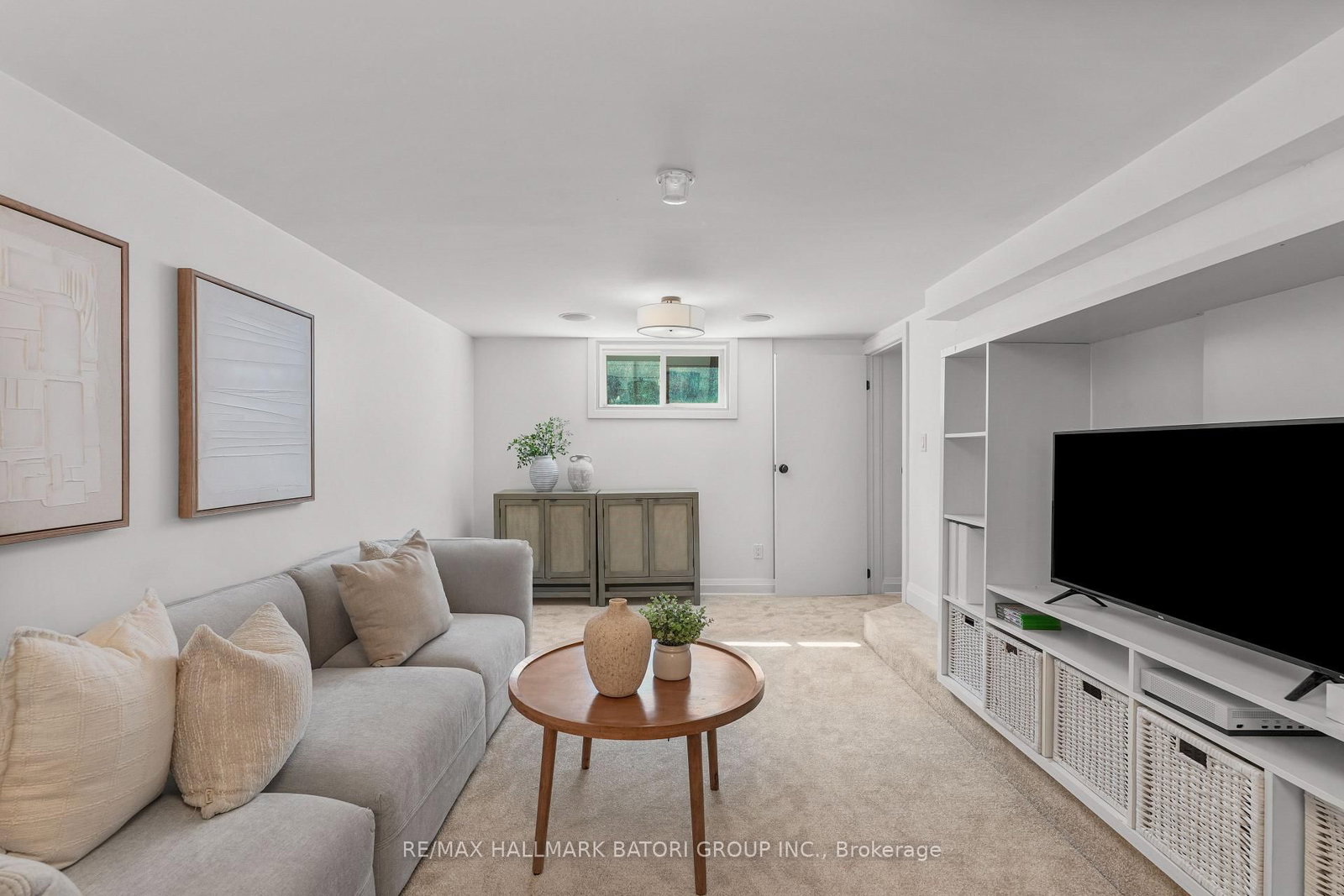 555 Castlefield Avenue • Toronto, ON photo 31