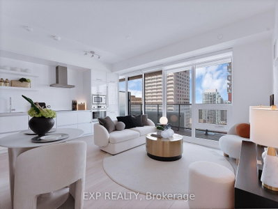 2711 - 2221 Yonge Street
