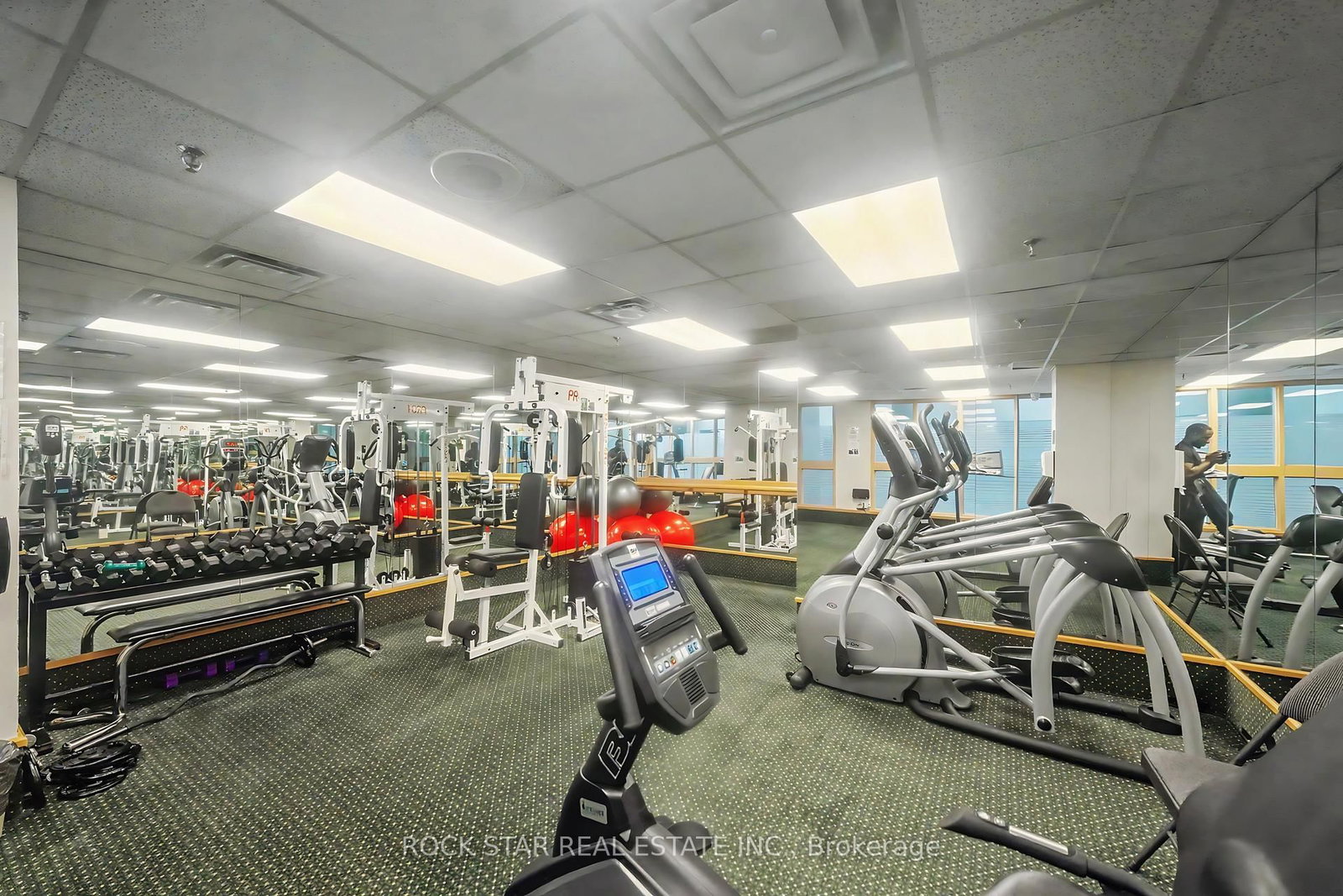 5 Kenneth Avenue • #701 • Toronto, ON photo 33