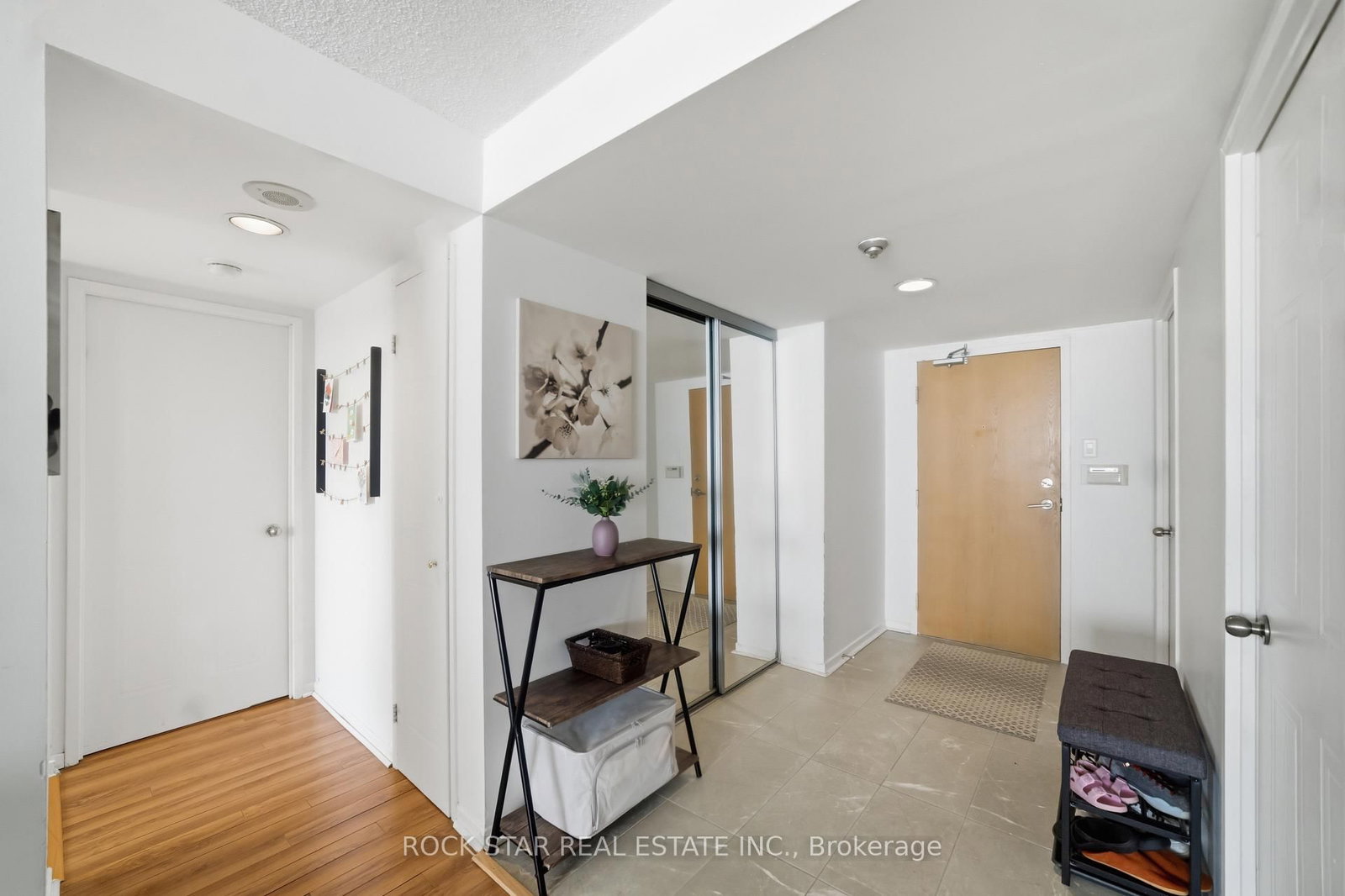 5 Kenneth Avenue • #701 • Toronto, ON photo 9