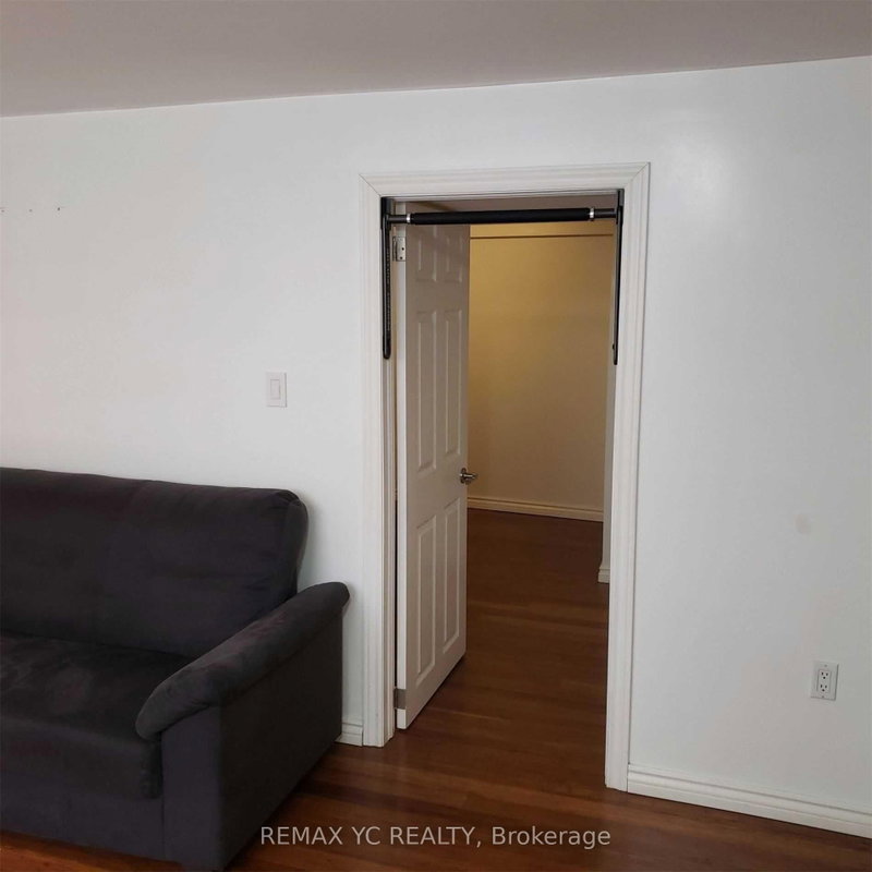 Bsmt - 12 Monarchwood Crescent