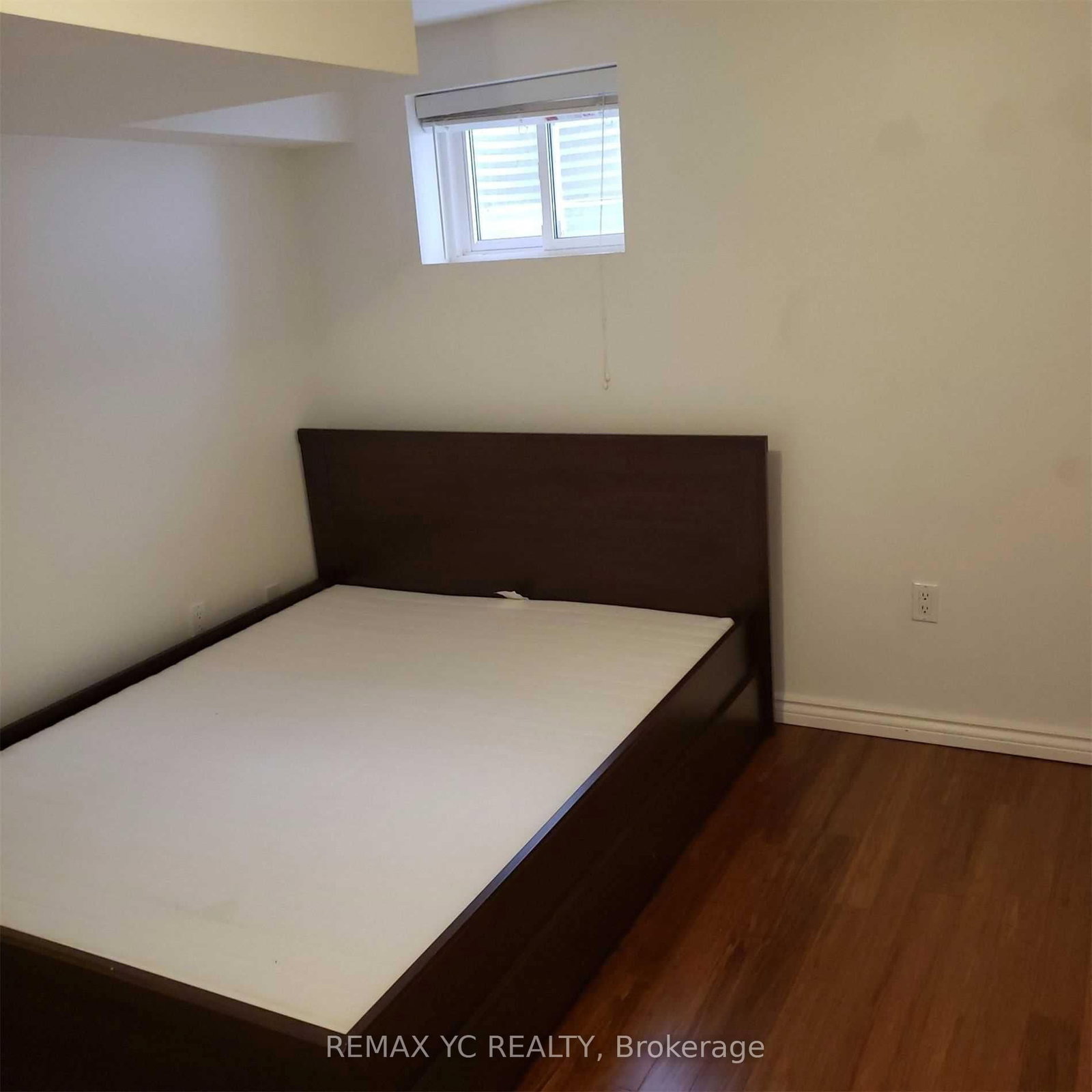 Bsmt - 12 Monarchwood Crescent, Toronto 5