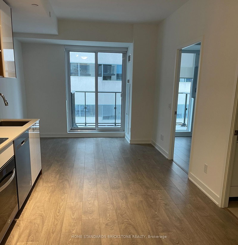 931 - 543 richmond st W