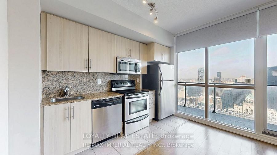 65 Bremner Boulevard • #4907 • Toronto, ON photo 14