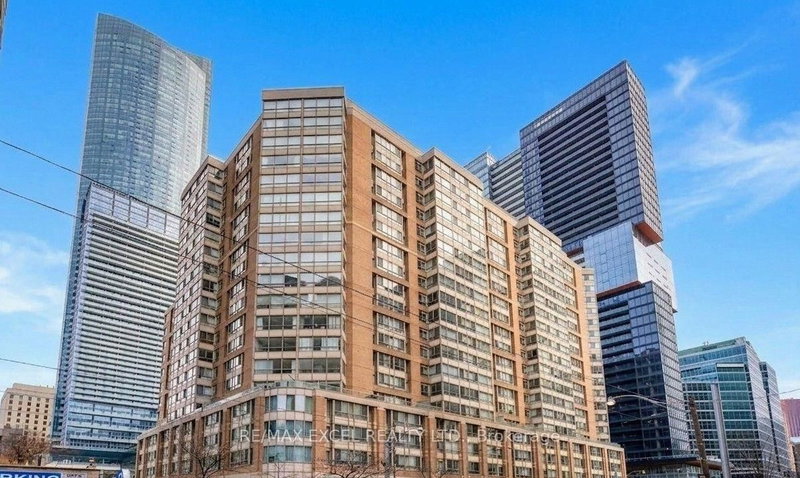 714 - 711 Bay Street