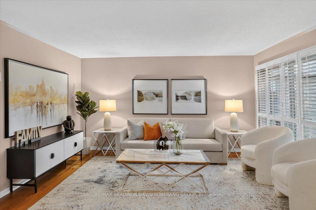 52 Antibes Drive • Toronto, ON photo 14