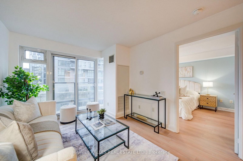 504 - 2191 Yonge Street