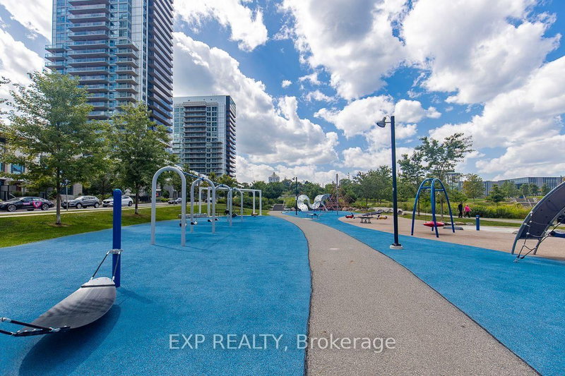 912 - 85 Mcmahon Drive