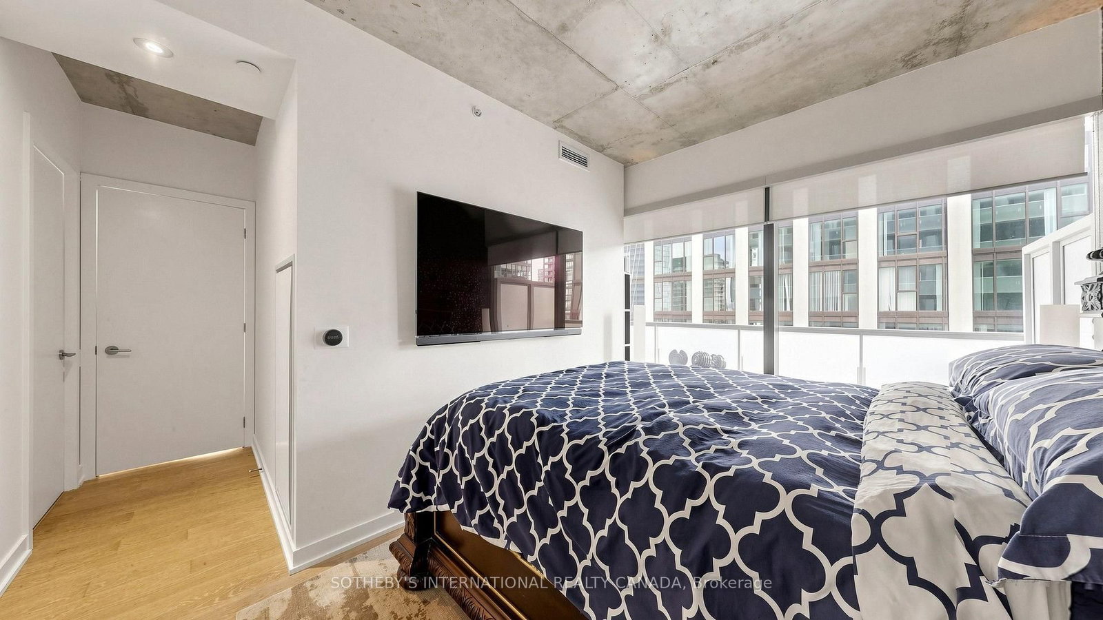 11 Charlotte Street • #2807 • Toronto, ON photo 29