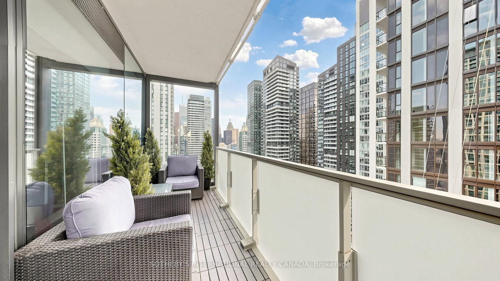 11 Charlotte Street • #2807 • Toronto, ON photo 36