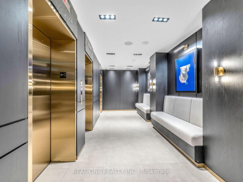 502 - 771 Yonge Street