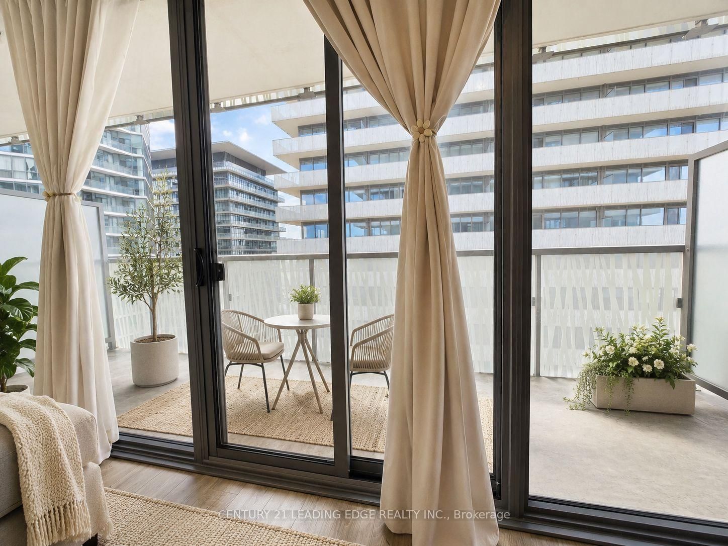 50 Charles Street E • #3906 • Toronto, ON photo 10