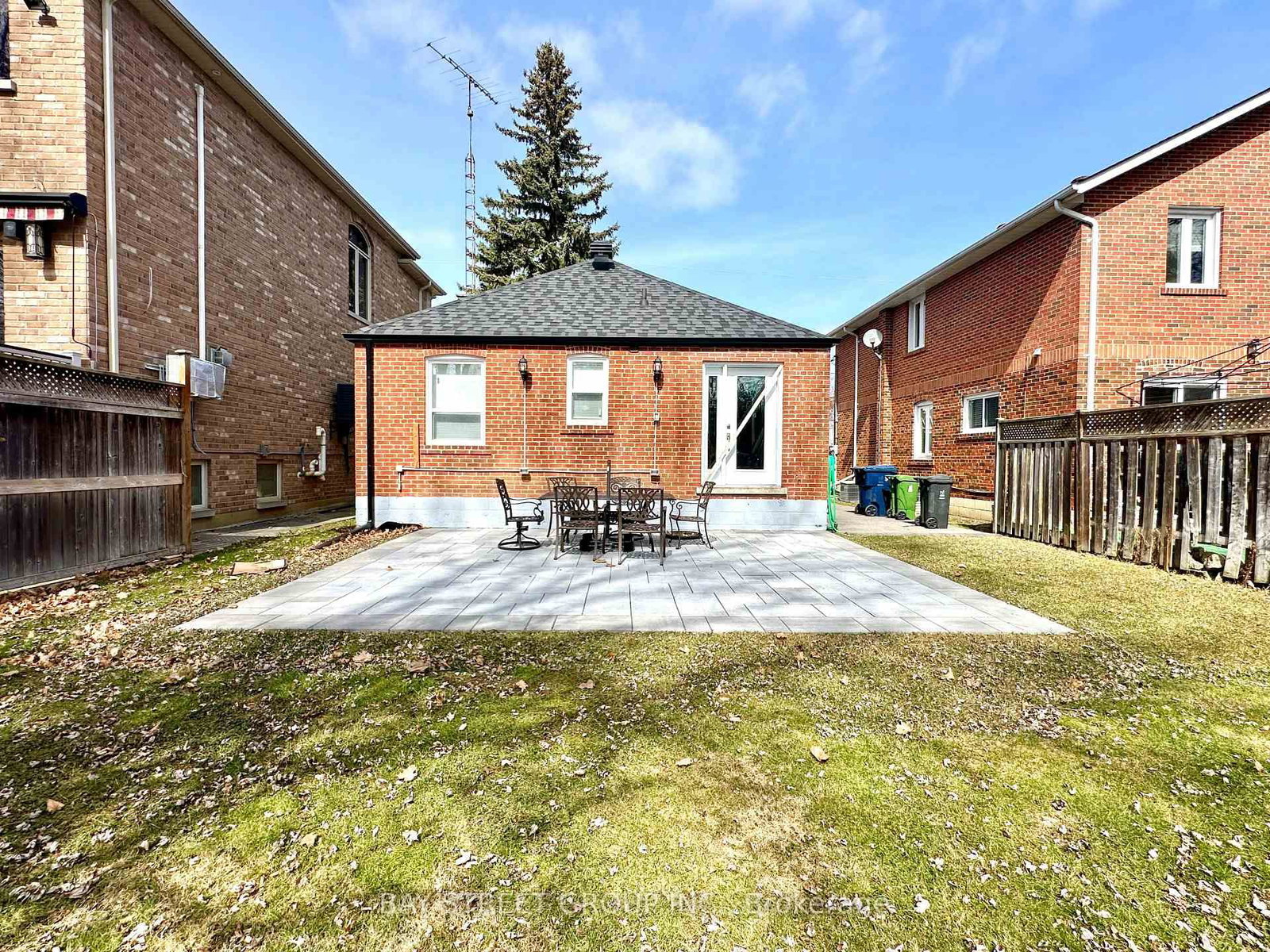 Detached House for sale at 99 Park Home Avenue, Toronto, Ontario, M2N 1W7 - Willowdale West - MLS: C13708346
