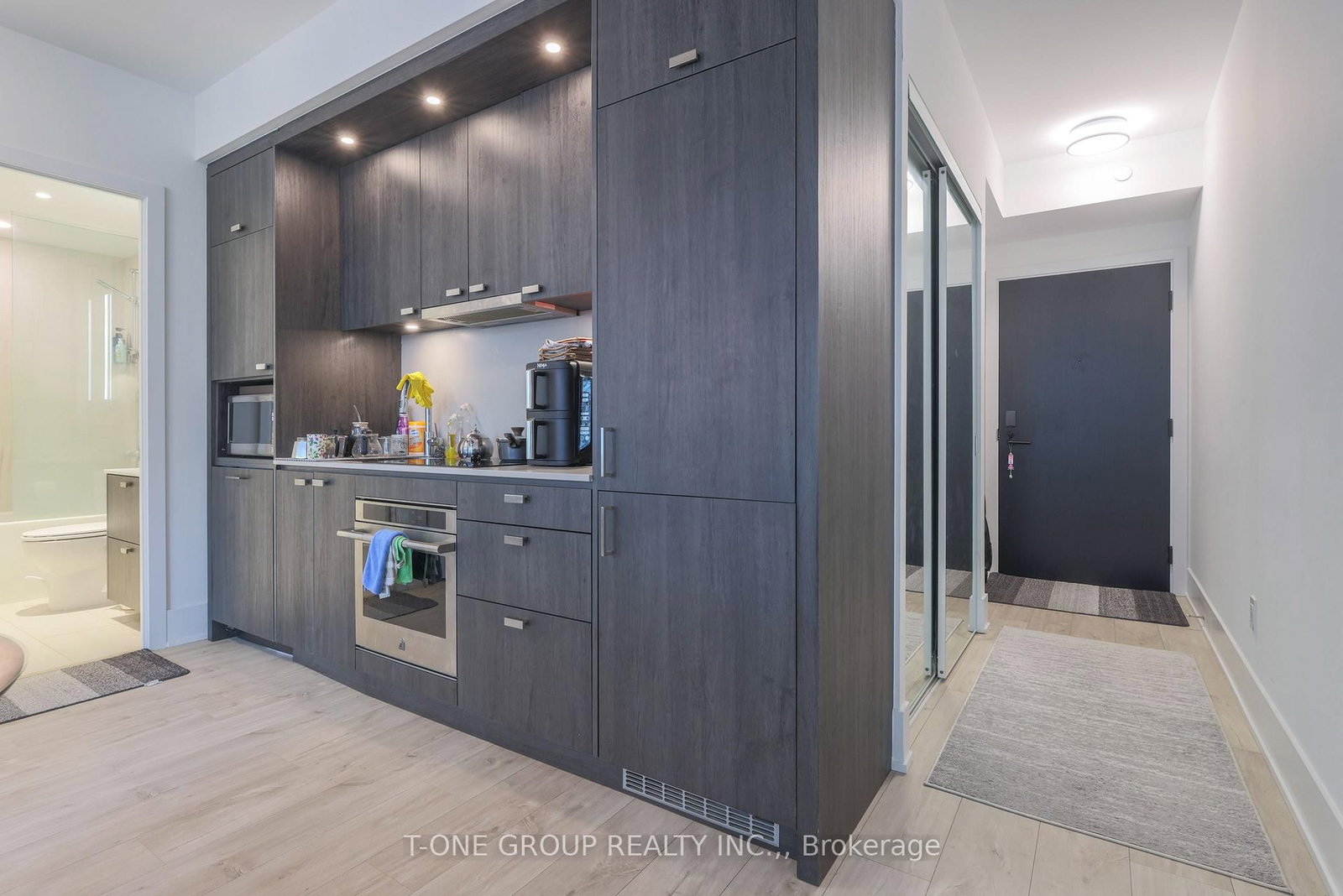 470 Front Street W • #815 • Toronto, ON photo 17