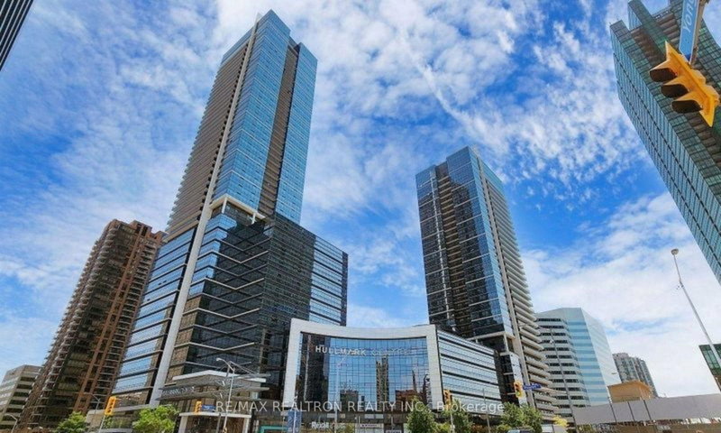 1825 - 5 Sheppard Avenue E