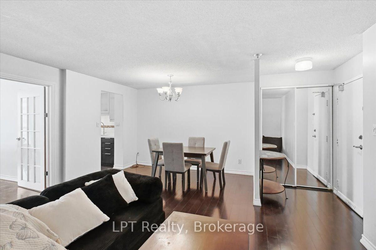 633 Bay Street • #2721 • Toronto, ON photo 13