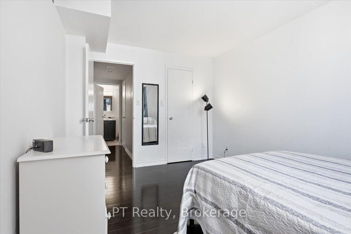 633 Bay Street • #2721 • Toronto, ON photo 14