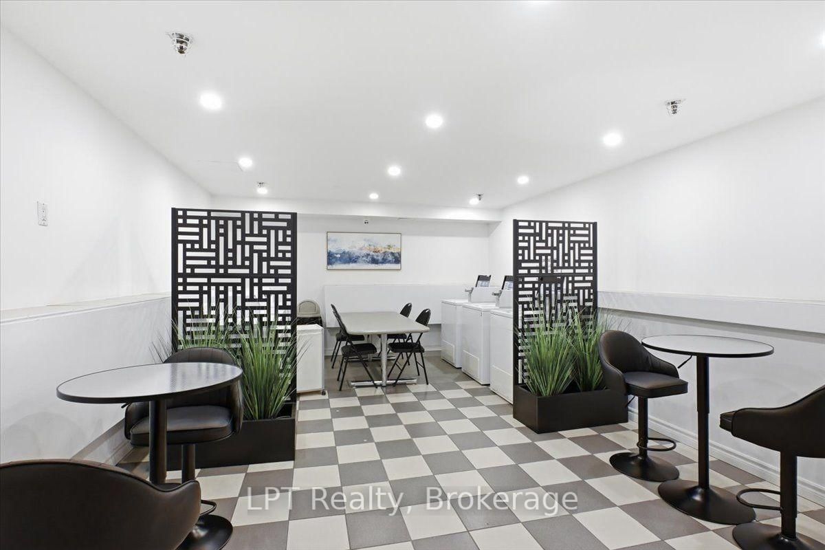633 Bay Street • #2721 • Toronto, ON photo 29