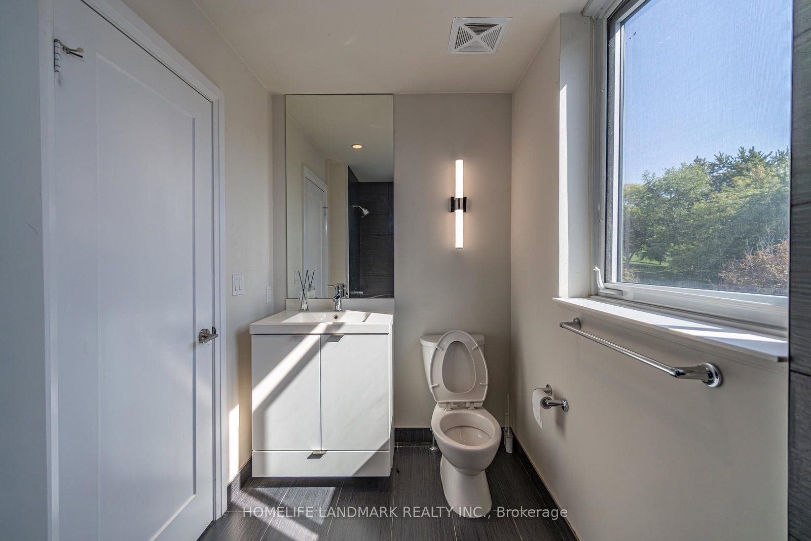 Condo for sale at TH12-18 Graydon Hall Drive, Toronto, Ontario, M3A 0A4 - Parkwoods-Donalda - MLS: C13708564