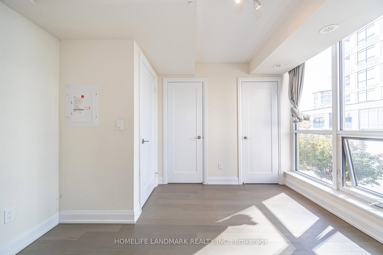 Condo for sale at TH12-18 Graydon Hall Drive, Toronto, Ontario, M3A 0A4 - Parkwoods-Donalda - MLS: C13708564