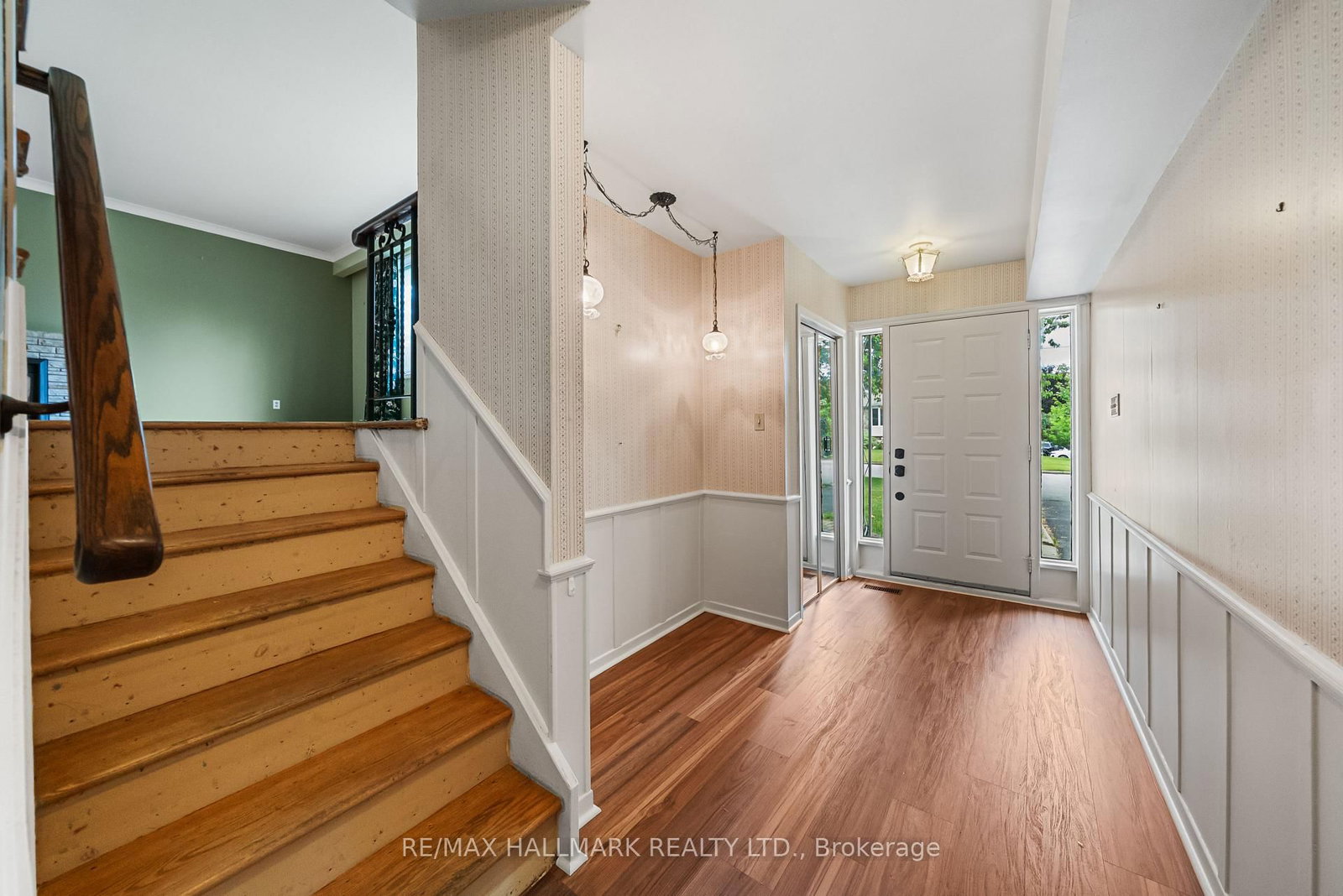 Listing Image 3