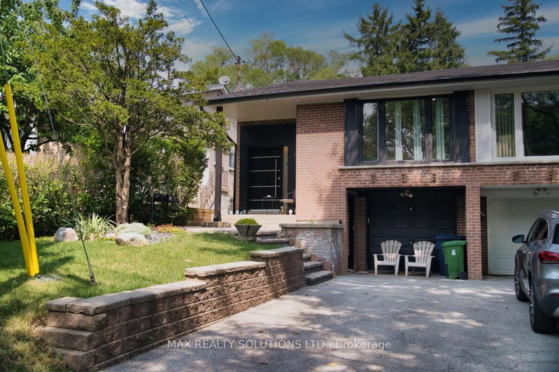 31 Lochinvar Crescent