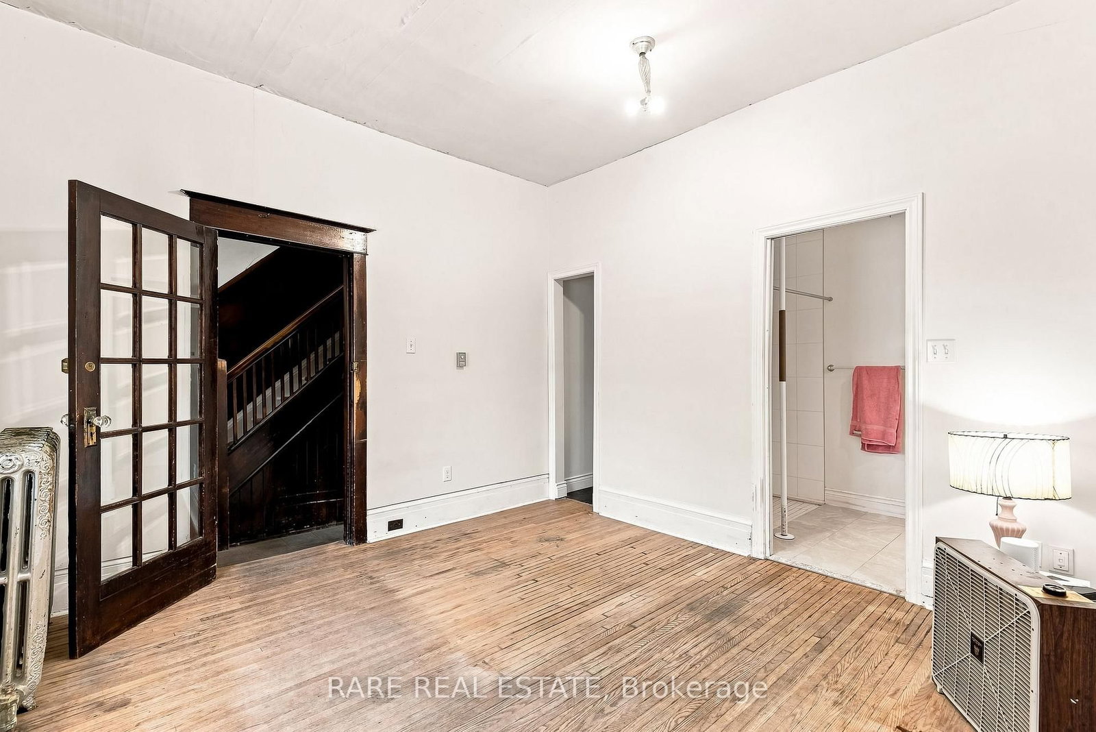 198 1/2 Carlton Street • Toronto, ON photo 21