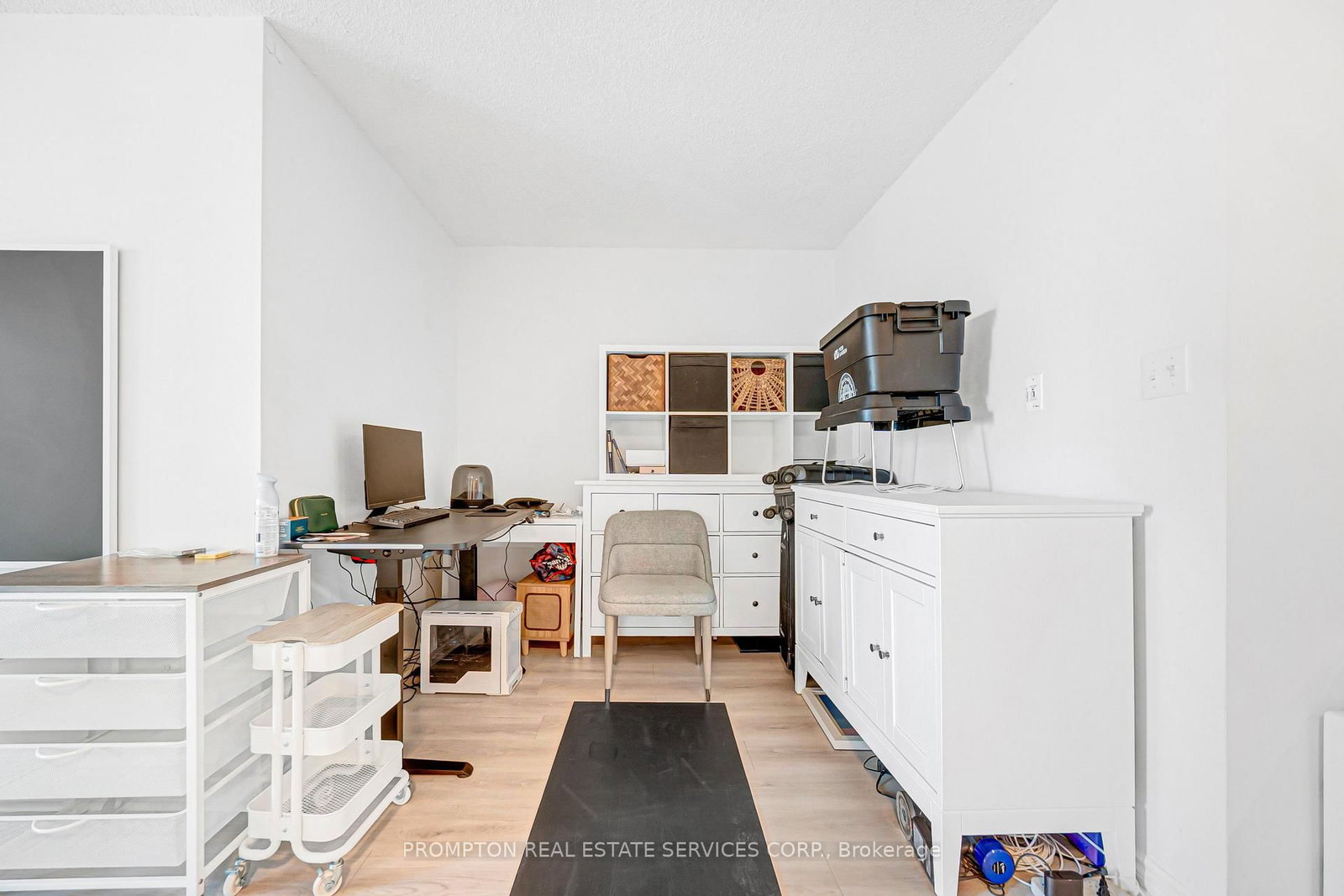 7 Lorraine Drive • #807 • Toronto, ON photo 12