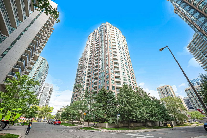 807 - 7 Lorraine Drive