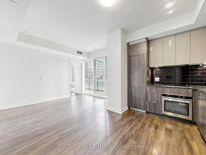 3711 - 125 Blue Jays Way