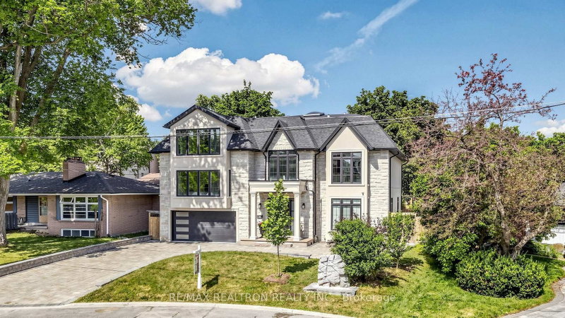 10 Bayberry Crescent