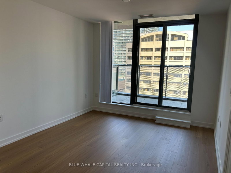 602 - 11 Wellesley Street W