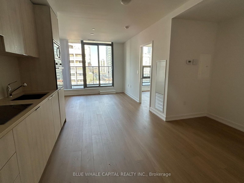602 - 11 Wellesley Street W